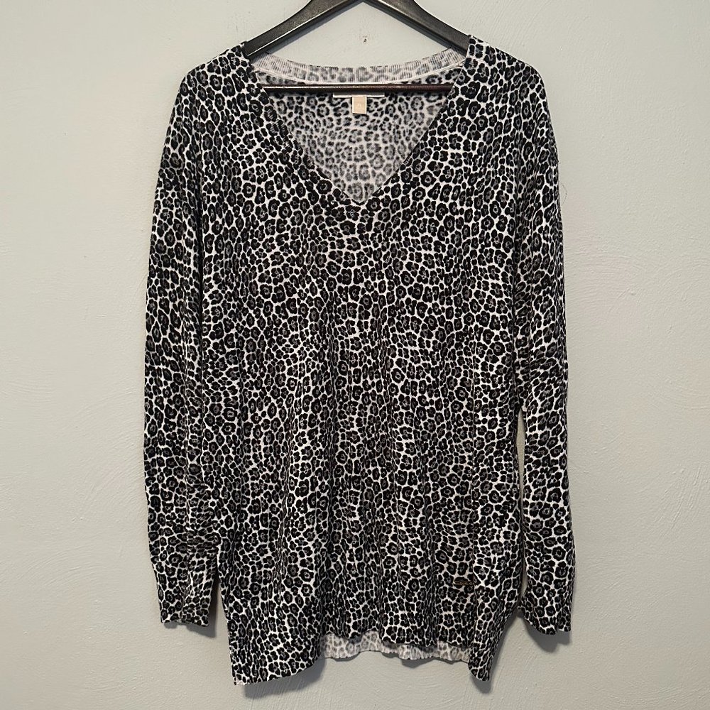 Michael Kors Women's Leopard Print Black and Gray Long Sleeve Sweater Size XL